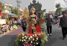 Karnaval SMAN 3 Nganjuk Usung Tema Kejayaan dan Kemegahan Kerajaan Mataram Kuno Era Sri Maharaja Rakai Pikatan