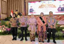 Ibu Asuh Polwan Polda Jatim, Ny. Lenia Dekananto Dorong Kesejahteraan dan Keharmonisan Keluarga Polri